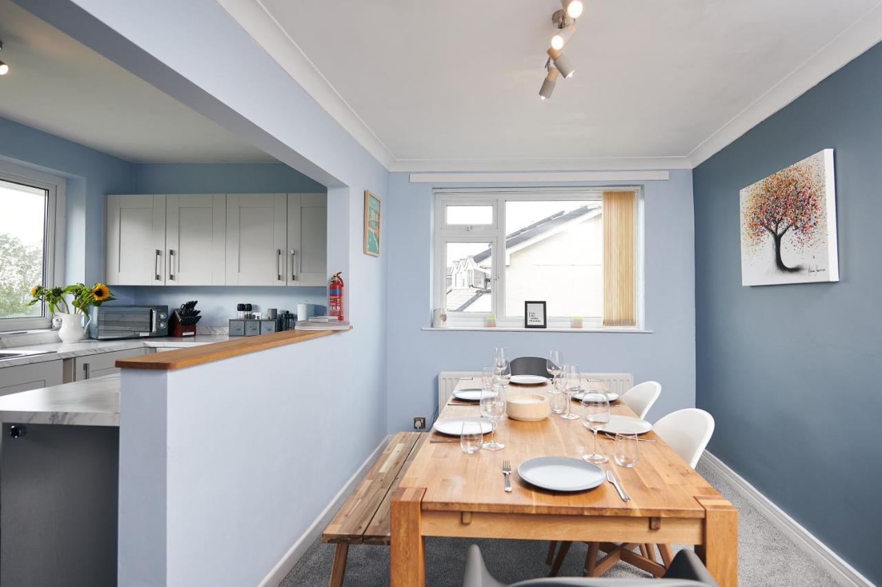 Sea Gem- Beautiful Family Home With Stunning Sea Views & Garden Tenby Exteriör bild
