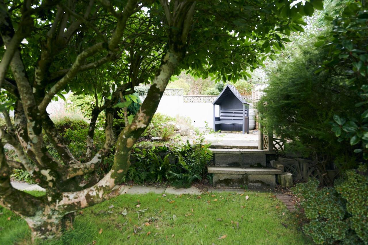 Sea Gem- Beautiful Family Home With Stunning Sea Views & Garden Tenby Exteriör bild