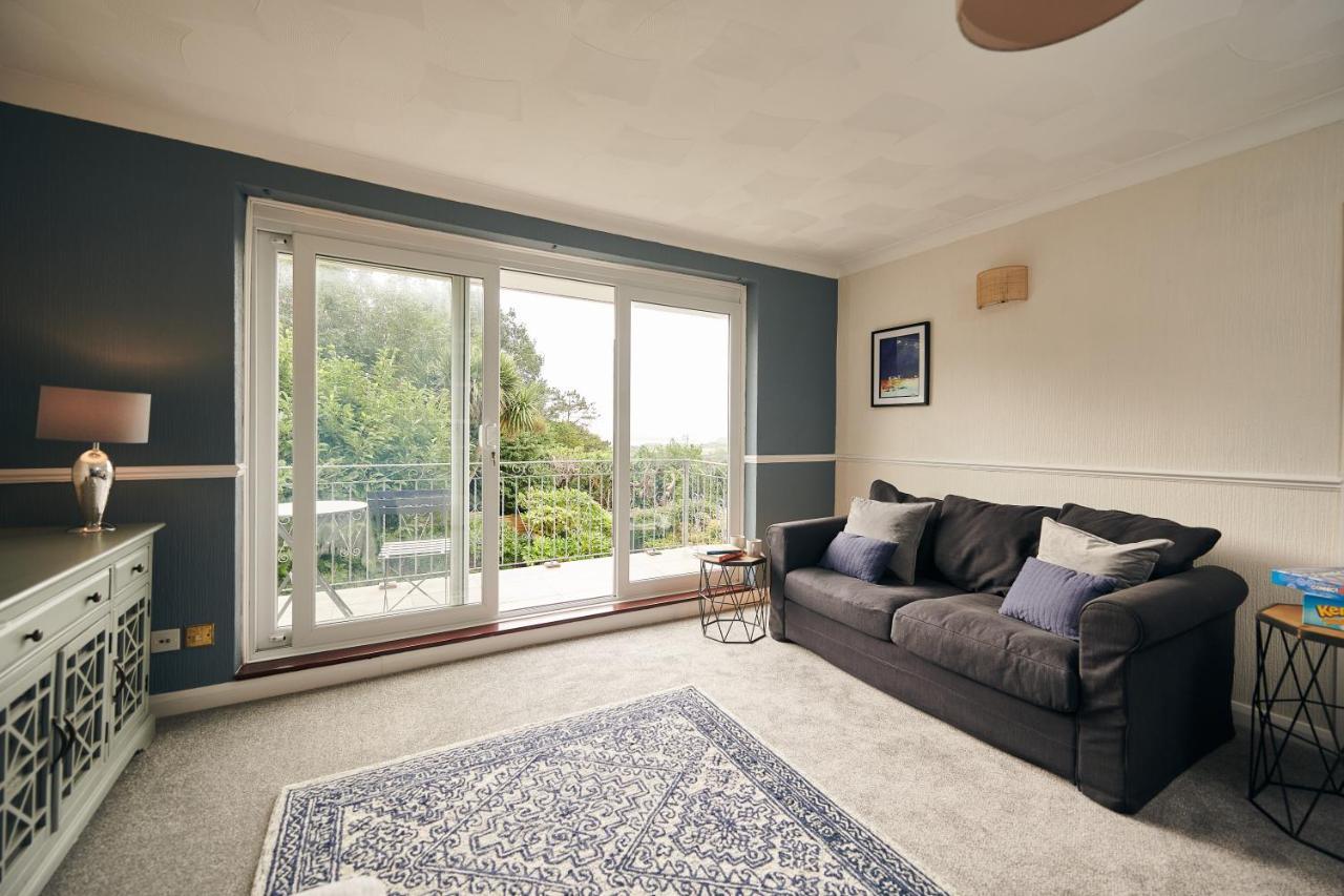 Sea Gem- Beautiful Family Home With Stunning Sea Views & Garden Tenby Exteriör bild